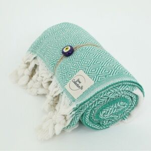 Brand new****39 " x 71" (100cm x 180 cm) 430 gr
100% Premium Turkish Cotton